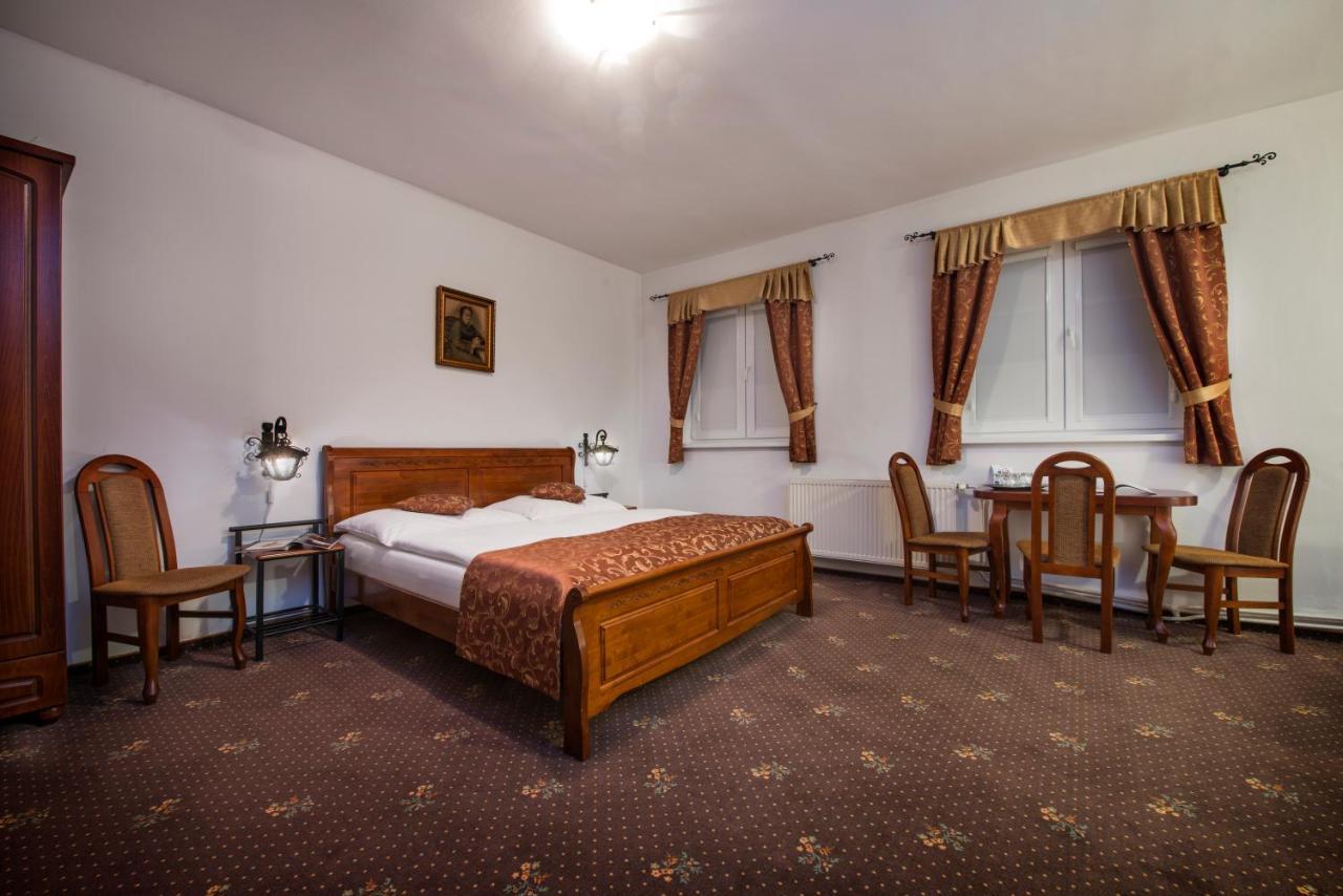 Svatojansky Kastiel Hotel Liptovsky Jan Exterior photo